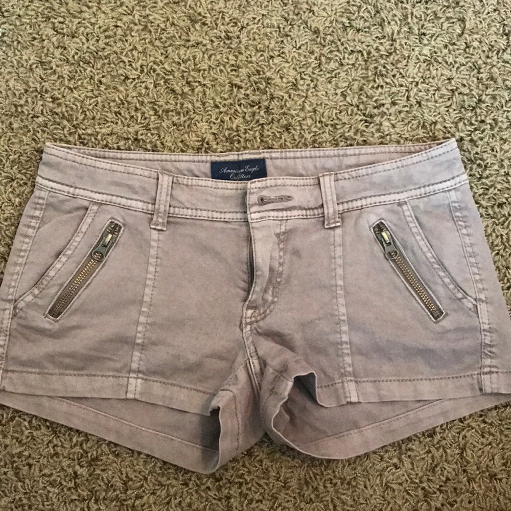 American Eagle Khaki Shorts Size 2